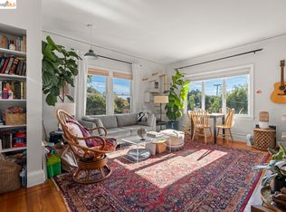 400 Avon St APT 3, Oakland, CA 94618