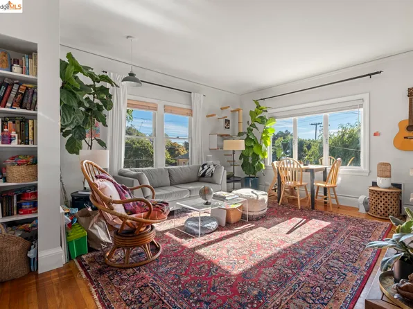 400 Avon St APT 3, Oakland, CA 94618