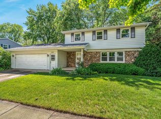 2101 N Birchwood Ave, Appleton, WI 54914