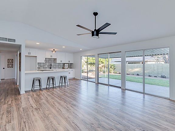 3rd image of 3617 E Karen Dr