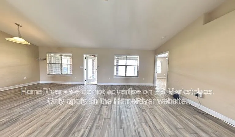 1879 Bay Pine Cir — Photo 32