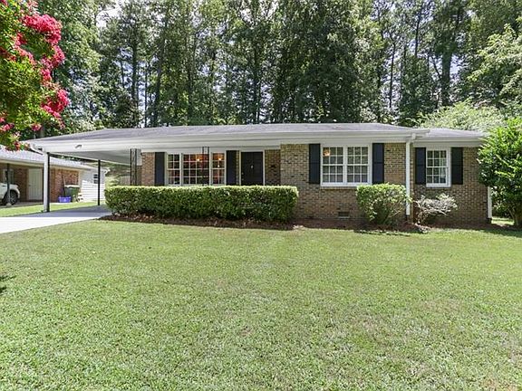 3rd image of 3141 Highland Dr SE