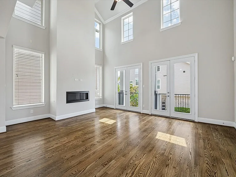 1704 Oak Leaf Pass Dr — Photo 18