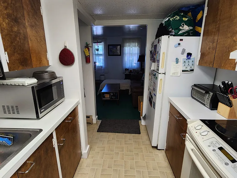 71 E Main St #A — Photo 4