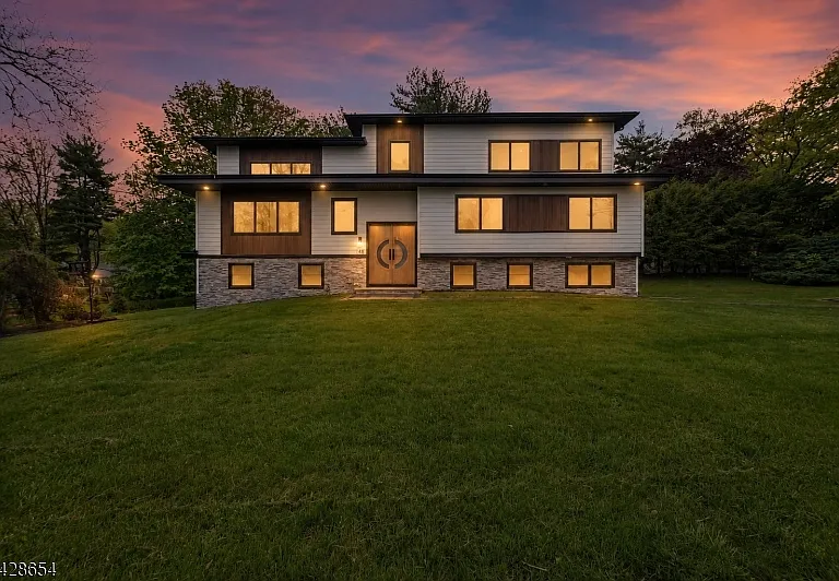 148 Great Hills Rd — Photo 1