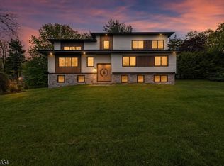 148 Great Hills Rd, Short Hills, NJ 07078