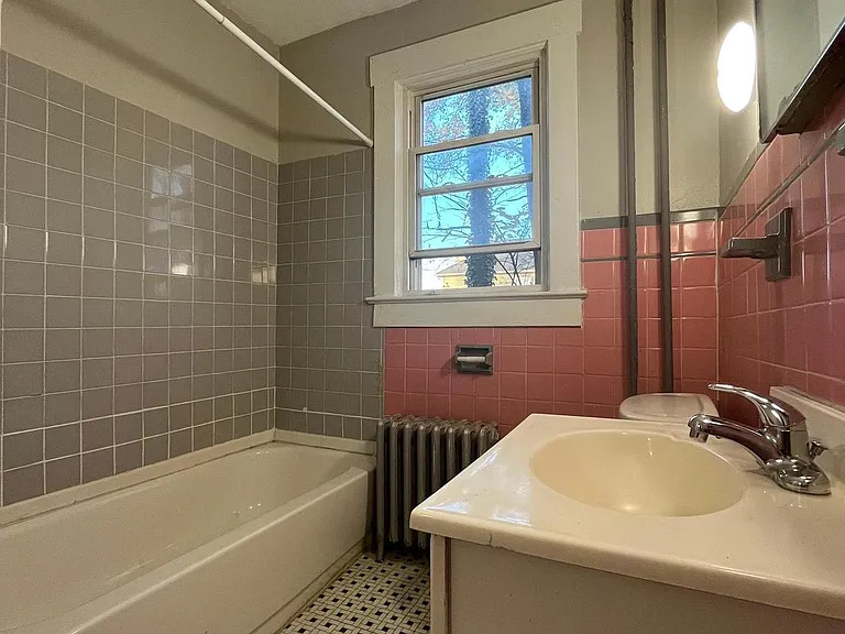 1100 Prospect St #1 — Photo 6