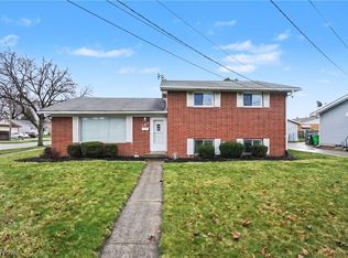 347 Beeler Dr, Berea, OH 44017