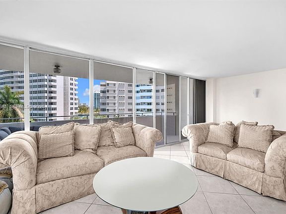 4th image of 11 Island Ave APT 512