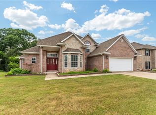 407 NW Palomino St, Bella Vista, AR 72712