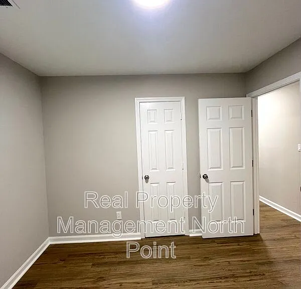 5843 Summerglen Ln — Photo 16