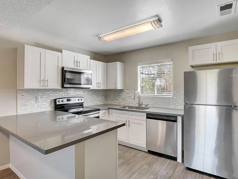STAINLESS STEEL APPLIANCES