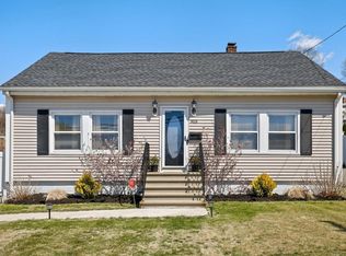 903 Riverside Dr, Methuen, MA 01844
