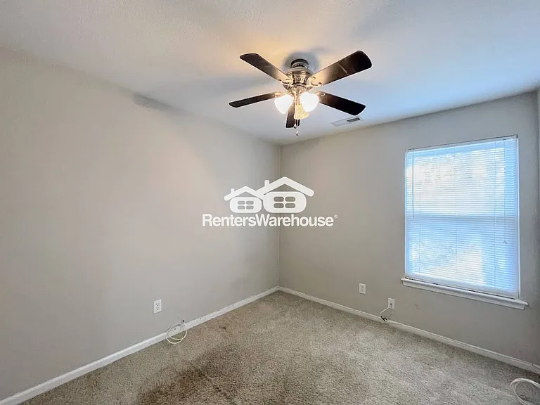 1947 Candlelight Dr — Photo 24