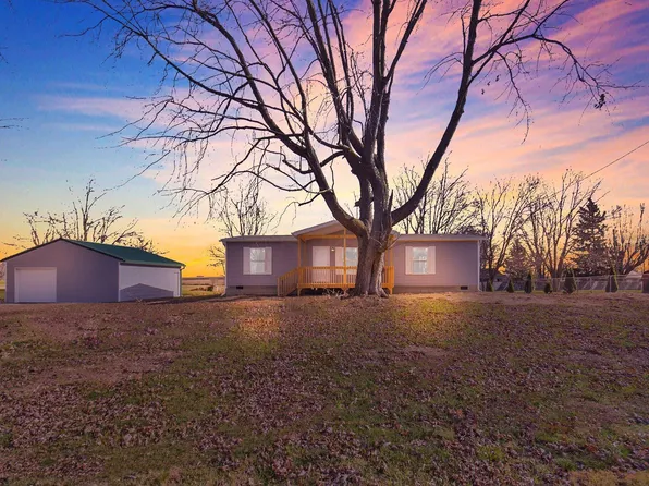 9206 W Lancaster Rd, Jeffersonville, OH 43128