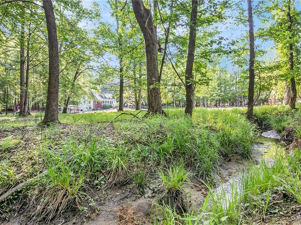 2300 Hawthorne Trce, Monroe, GA 30655