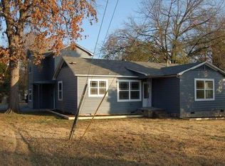 516 N 16th St, Van Buren, AR 72956