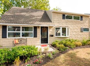 1088 Woodruff St, Iselin, NJ 08830