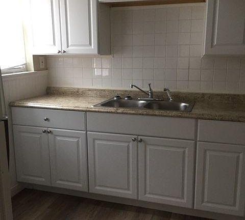 5th image of 318 W Xenia Dr