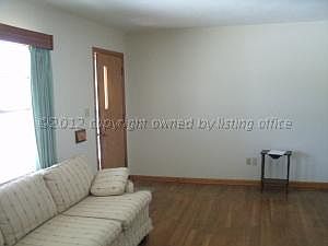 2nd image of 2113 Christine St