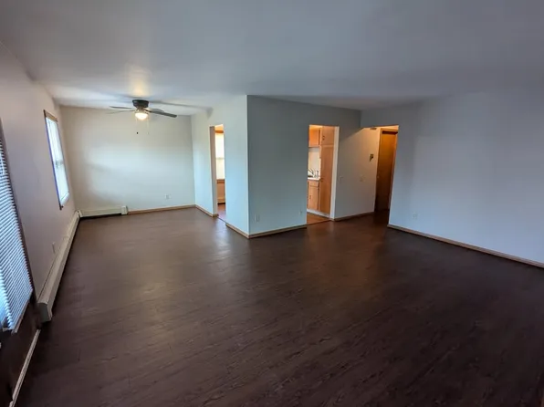 1126 Jefferson St #D, Oshkosh, WI 54901