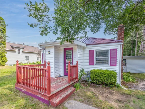 705 Lester St, Cadillac, MI 49601