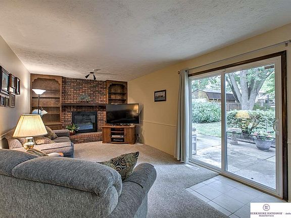 4th image of 5723 S 152nd St