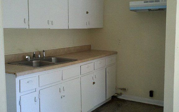 3rd image of 1711 Niles Ave