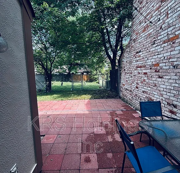 817 Pleasant St — Photo 14