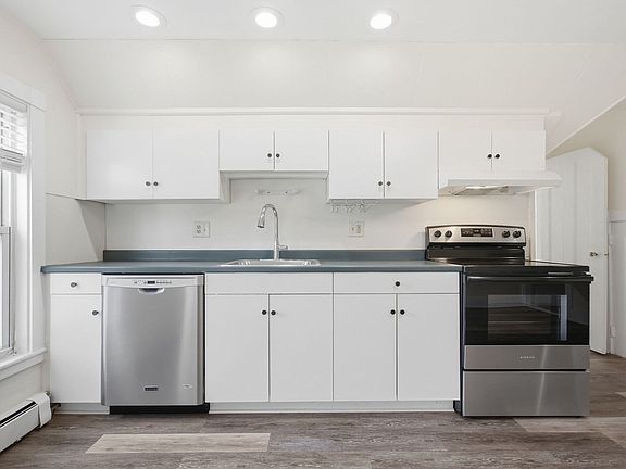 3rd image of 75 Enon St #3