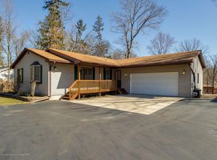 1469 Water St, Eaton Rapids, MI 48827