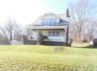 1316 Bedford Rd, Masury, OH 44438