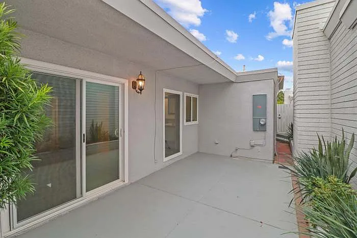 2518 S Sierra Madre — Photo 19