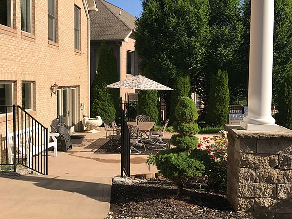 5th image of 7230 Londondale Dr