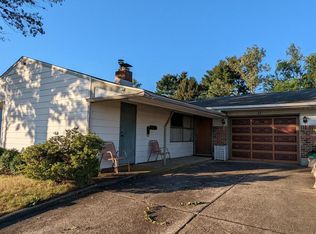 47 Friendly Ln, Levittown, PA