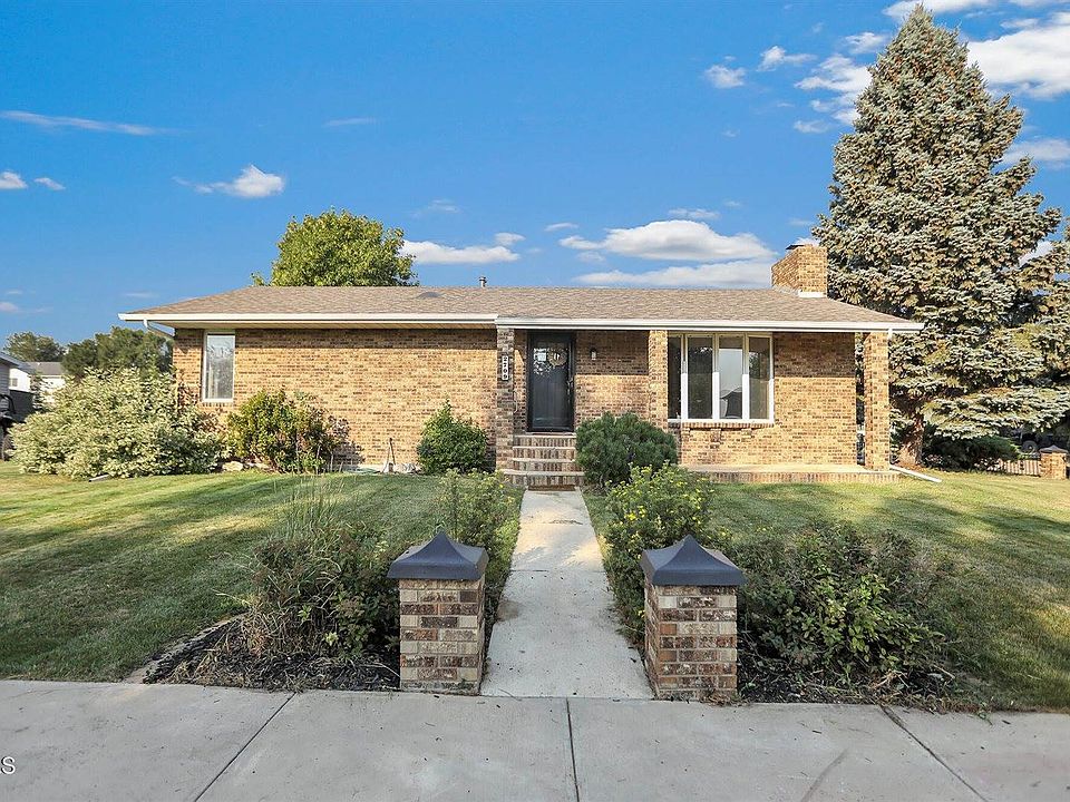 1st image of 2709 Skyway Ct