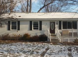 77 Nash St, Chicopee, MA 01013