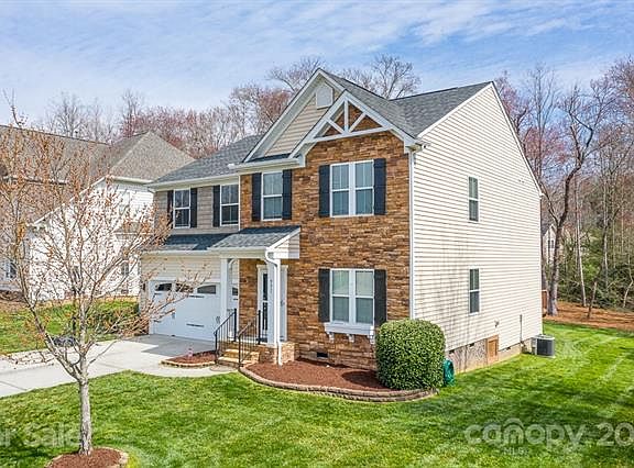 3rd image of 931 Pinkney Pl