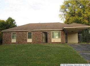 8026 Stratford Dr, Southaven, MS 38671
