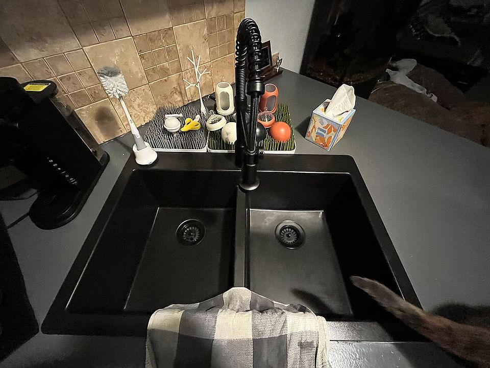 Kitchen sink