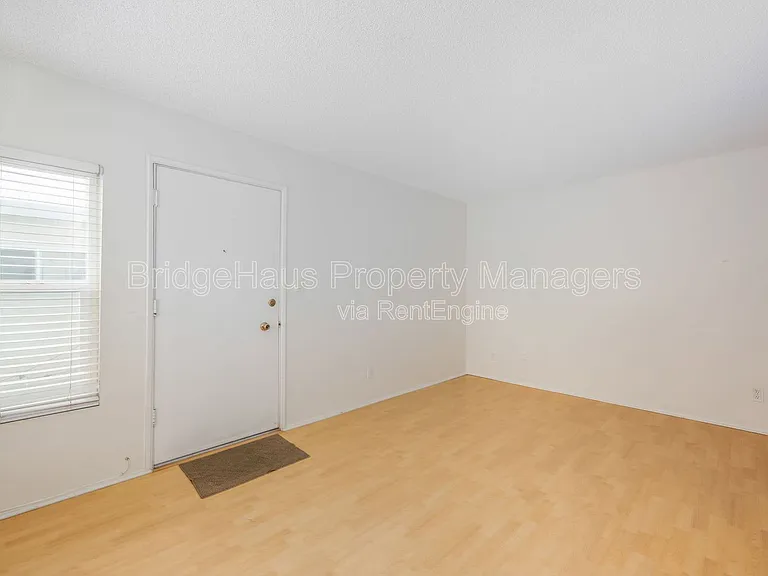 4036 Shasta St #10 — Photo 6