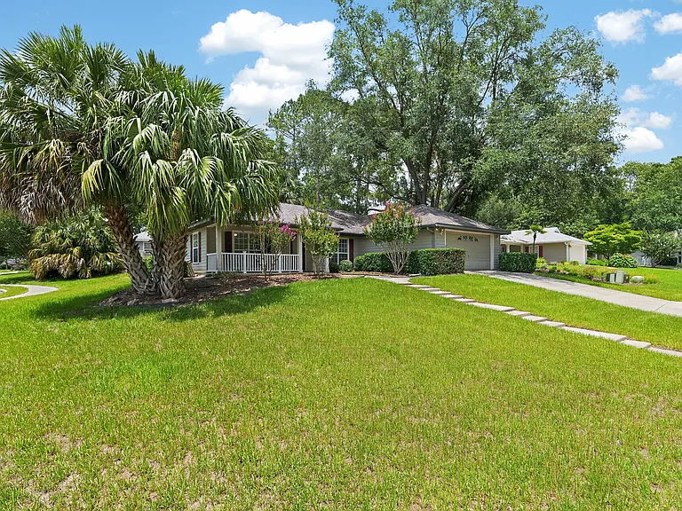 8038 SW 67th Rd — Photo 51