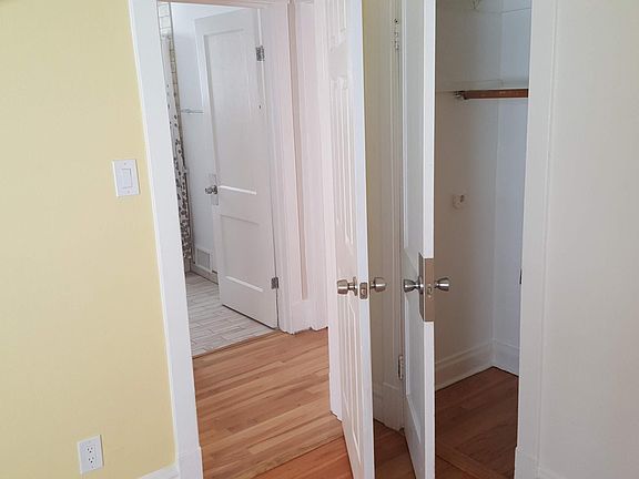 5th image of 3409 N Lowell Ave #2