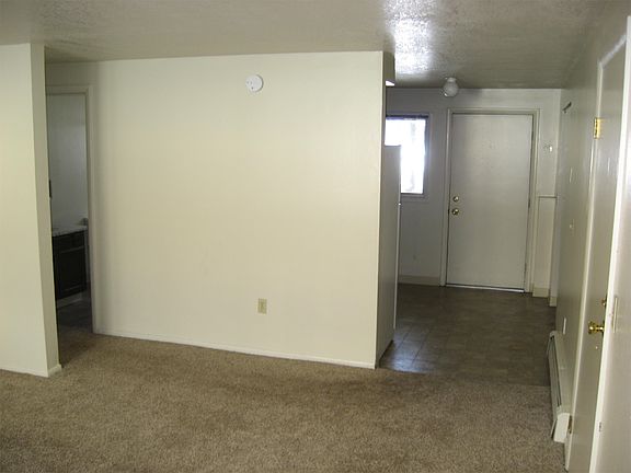 3rd image of 509 S 19th Ave APT D