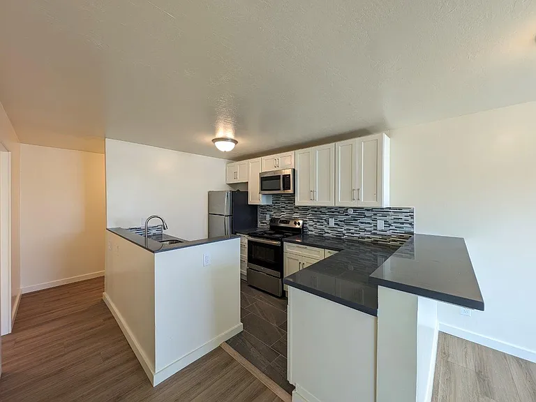 2607 Ellsworth Street — Photo 12