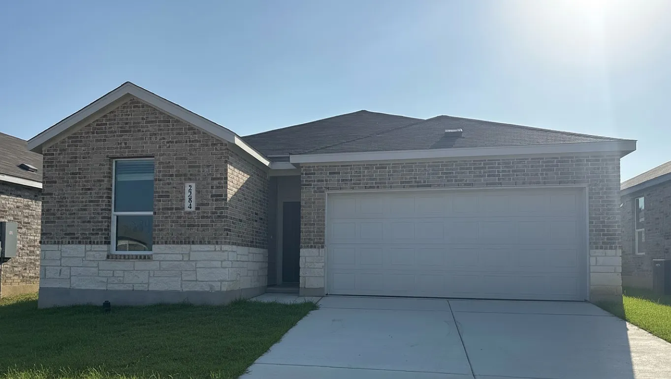 3 bed, 1678 sqft, $2,000 — Photo 1