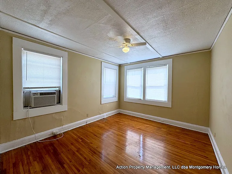 1491 Watson St — Photo 10
