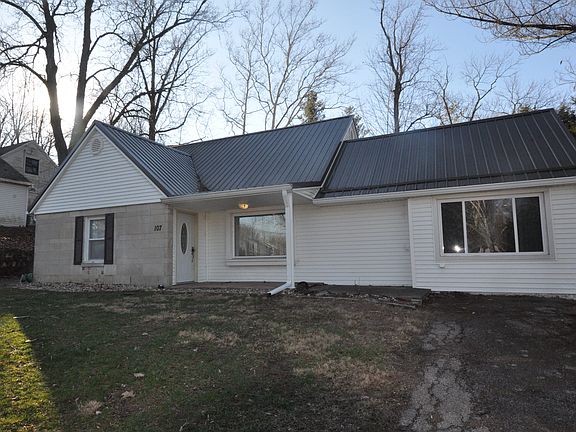 Front view from R driveway