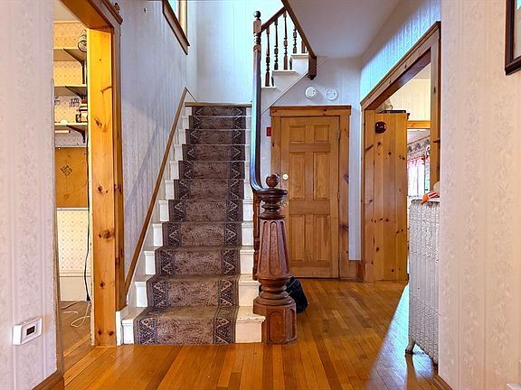 2nd image of 13 Wright St