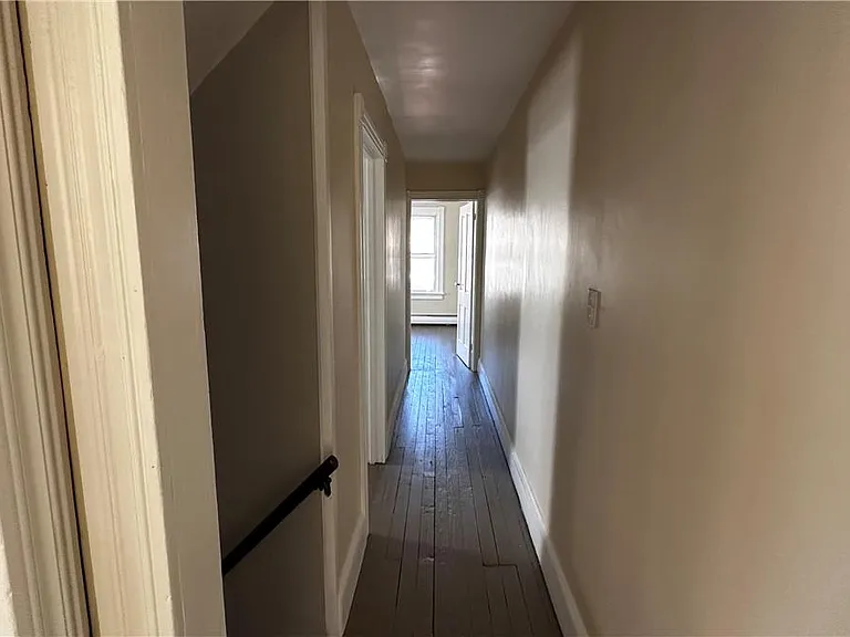 21 Davey Ave — Photo 23